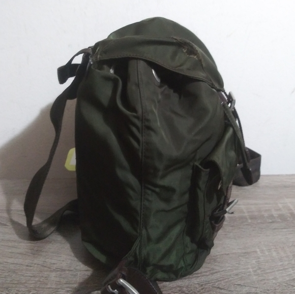 Authentic Prada Small Army Green Backpack - Picture 4 of 10